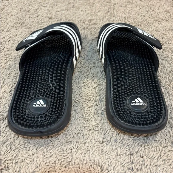 💙🤍adidas • blue & white slides • 8 - Picture 2 of 6